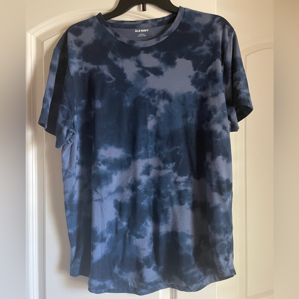 Men's size L blue tie dye Old Navy t-shirt